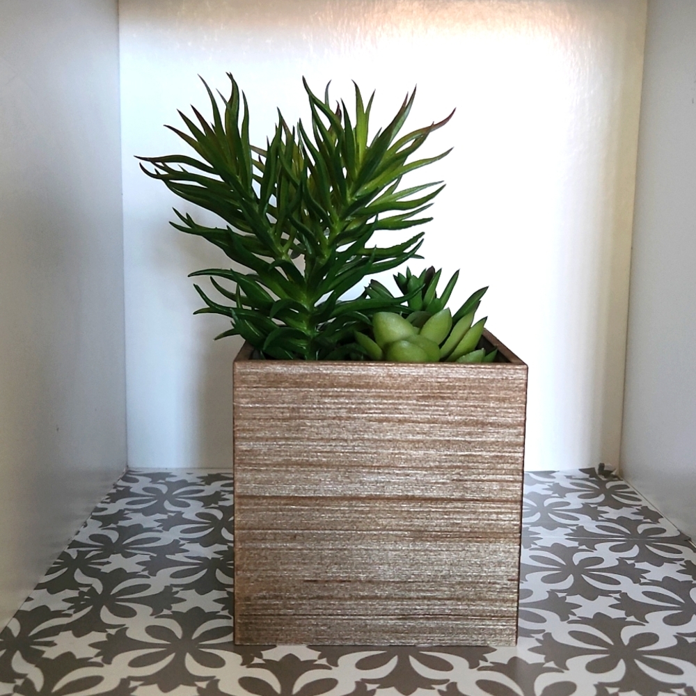 Plywood decorative box